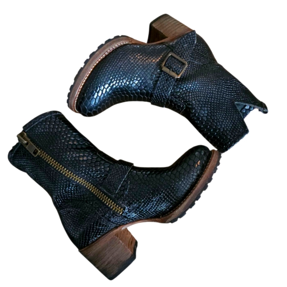 Freebird by Steven Carlito Black Snake Embossed Leather Size 7 - Picture 11 of 16